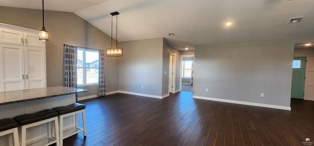 1013 Waxwing Drive, Manhattan, KS 66502