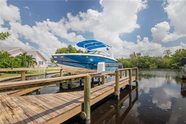 1300 Thompson ST, North Fort Myers, FL 33903