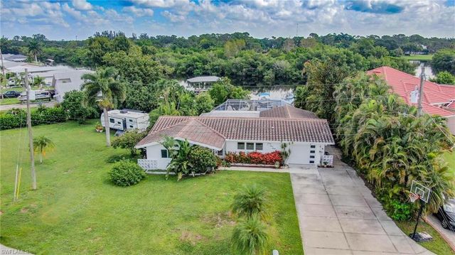 1300 Thompson ST, North Fort Myers, FL 33903