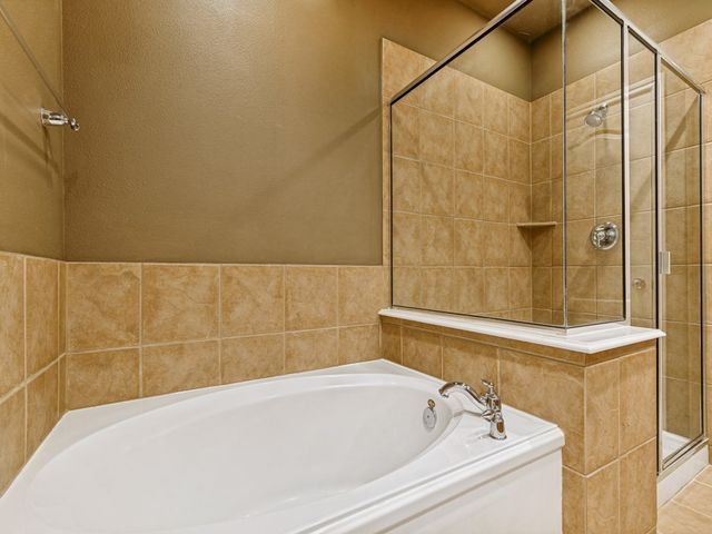 15741 Seabolt 28, Addison, TX 75001