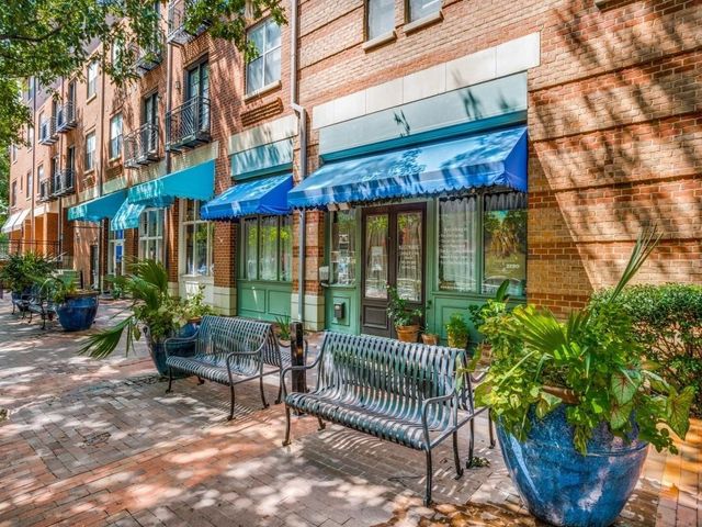 15741 Seabolt 28, Addison, TX 75001