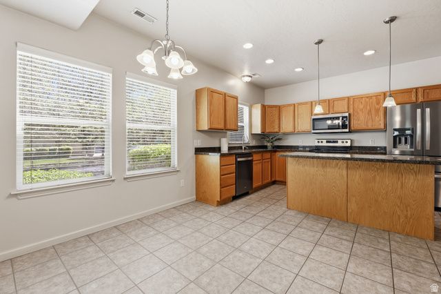 1412 W STONE MEADOW DR, West Jordan, UT 84088