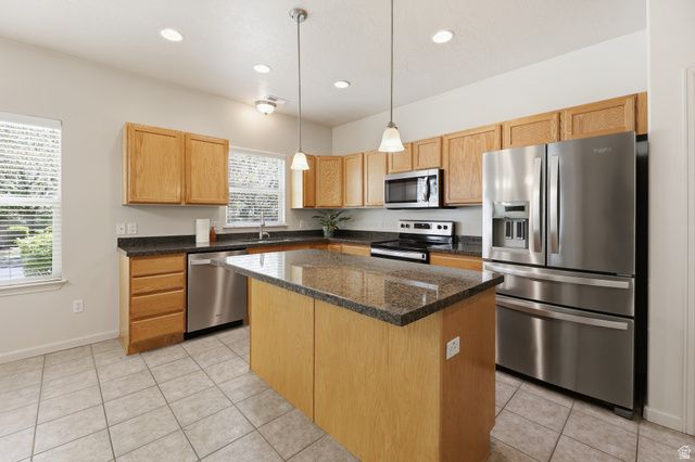 1412 W STONE MEADOW DR, West Jordan, UT 84088