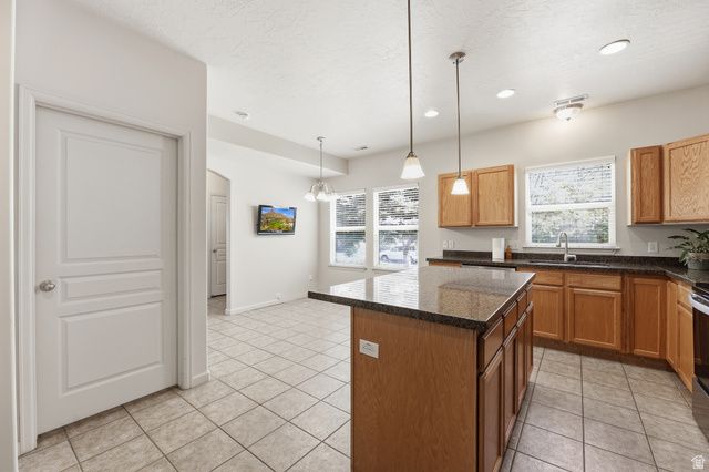 1412 W STONE MEADOW DR, West Jordan, UT 84088