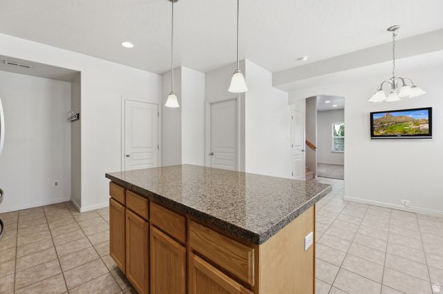 1412 W STONE MEADOW DR, West Jordan, UT 84088