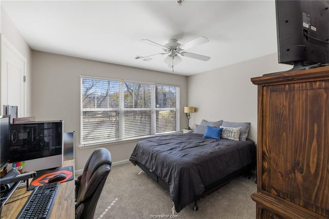 1725 Harvey Mitchell Parkway S 230, College Station, TX 77840