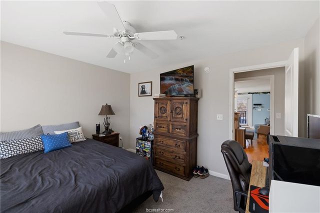 1725 Harvey Mitchell Parkway S 230, College Station, TX 77840