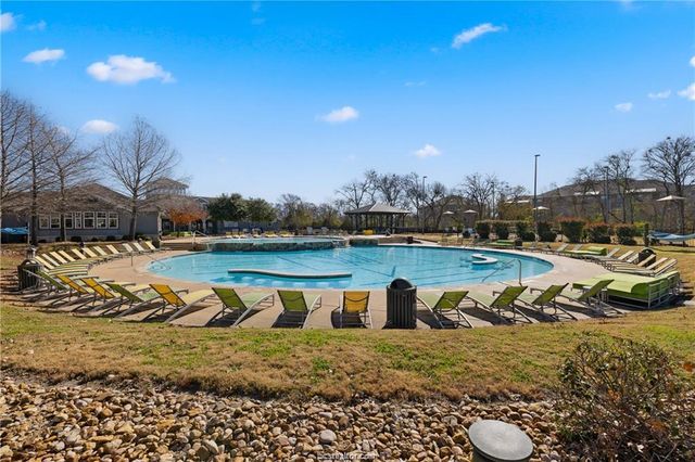 1725 Harvey Mitchell Parkway S 230, College Station, TX 77840