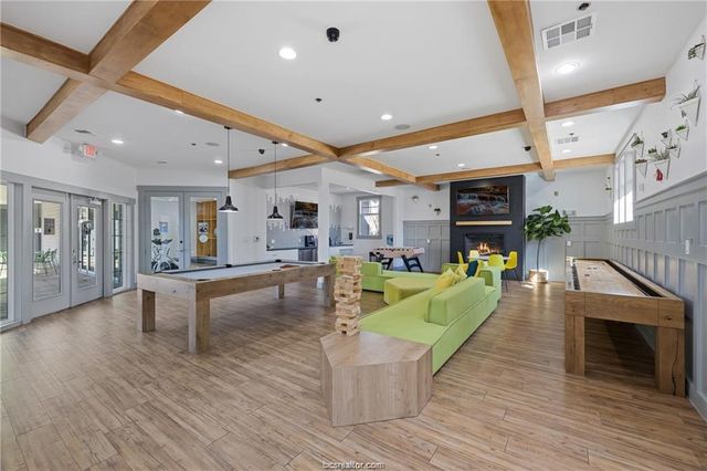 1725 Harvey Mitchell Parkway S 230, College Station, TX 77840