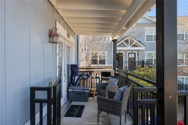 1725 Harvey Mitchell Parkway S 230, College Station, TX 77840