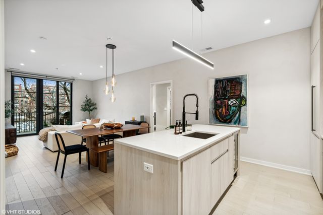 1400 W Monroe Street 4C, Chicago, IL 60607