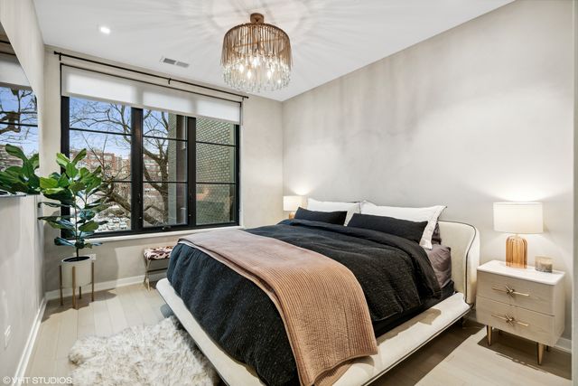 1400 W Monroe Street 4C, Chicago, IL 60607