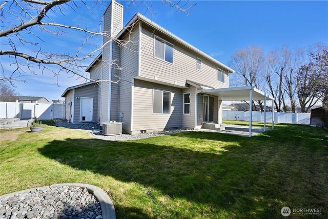 1359 Yost Circle NE, Moses Lake, WA 98837