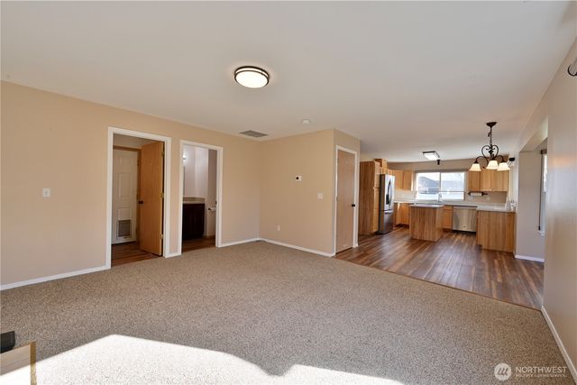 1359 Yost Circle NE, Moses Lake, WA 98837