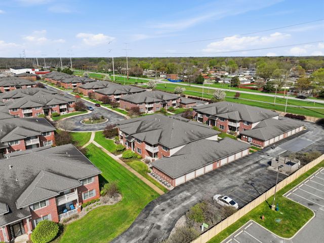 644 Cambridge Court 2a, Munster, IN 46321