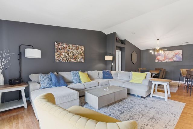 644 Cambridge Court 2a, Munster, IN 46321