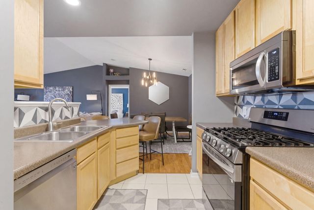 644 Cambridge Court 2a, Munster, IN 46321