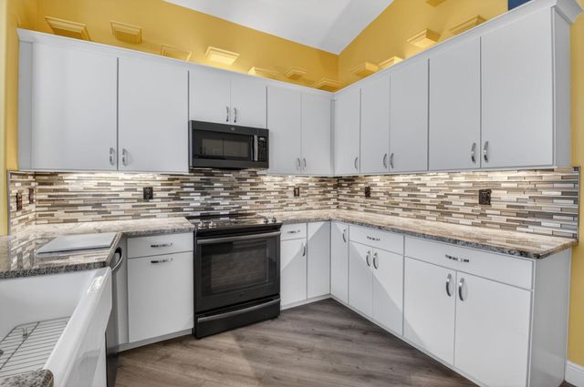 7528 Tarpon Cove Circle, Lake Worth, FL 33467