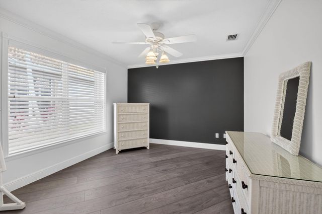 7528 Tarpon Cove Circle, Lake Worth, FL 33467