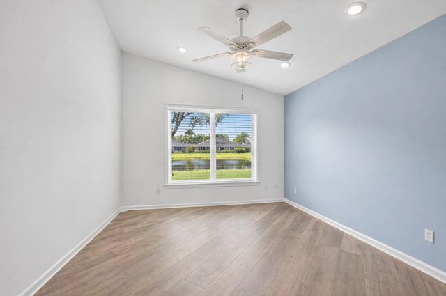 7528 Tarpon Cove Circle, Lake Worth, FL 33467