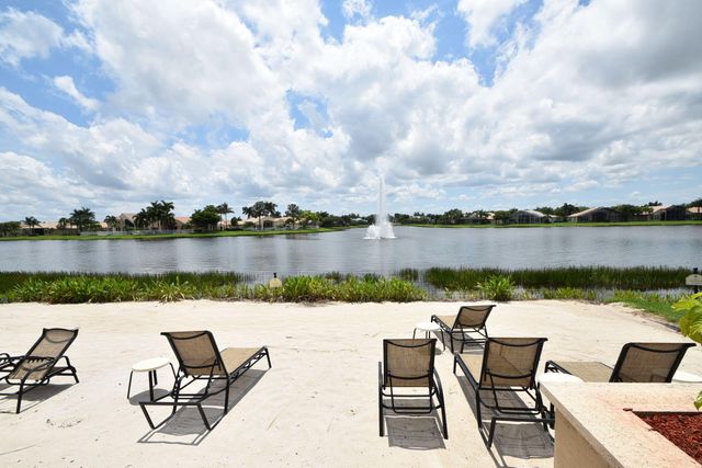 7528 Tarpon Cove Circle, Lake Worth, FL 33467
