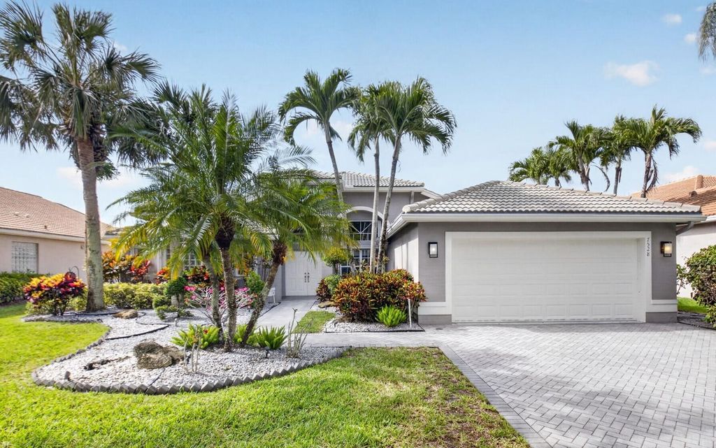 7528 Tarpon Cove Circle, Lake Worth, FL 33467