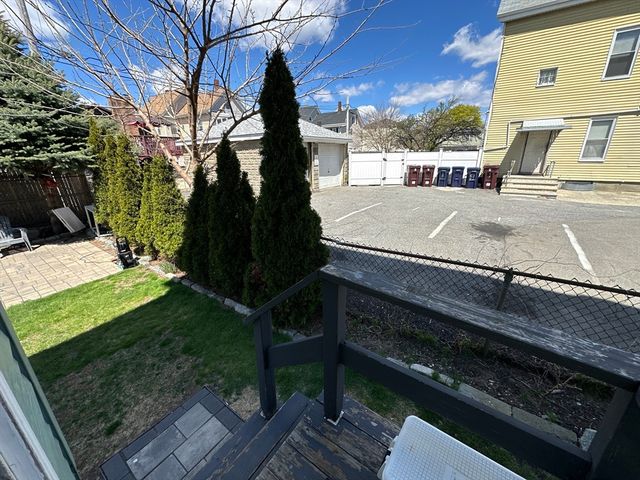 154 Vine St 1, Everett, MA 02149