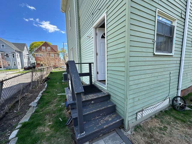 154 Vine St 1, Everett, MA 02149