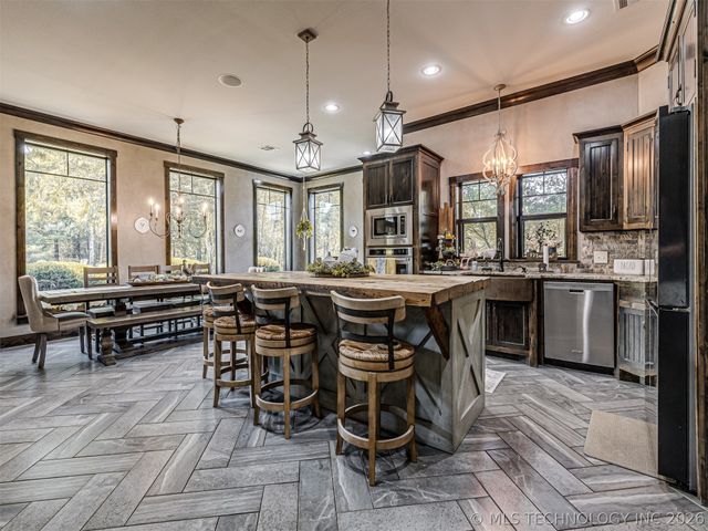 12352 S 241st East Avenue, Broken Arrow, OK 74014
