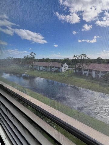 7770 TAHITI Lane 504, Lake Worth, FL 33467