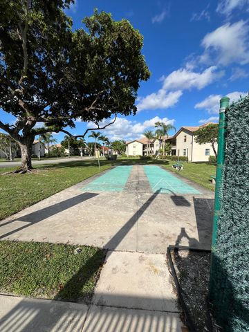 7770 TAHITI Lane 504, Lake Worth, FL 33467