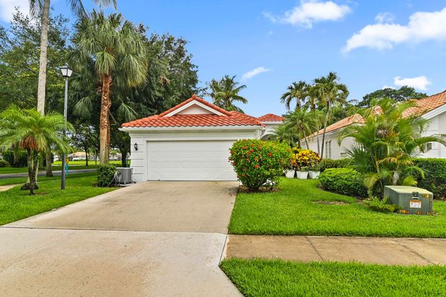 4766 Valencia Drive, Delray Beach, FL 33445