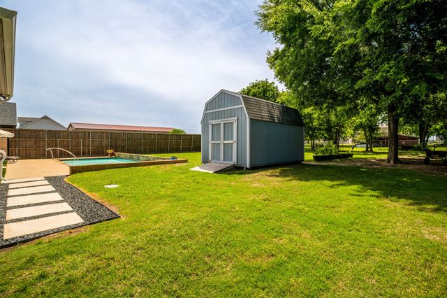 7304 Carol Drive, Greenville, TX 75402