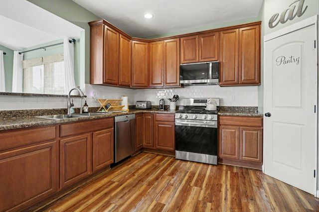 107 Lavender Hill Drive, Pataskala, OH 43062