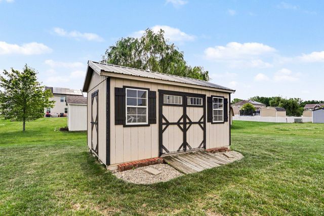 107 Lavender Hill Drive, Pataskala, OH 43062