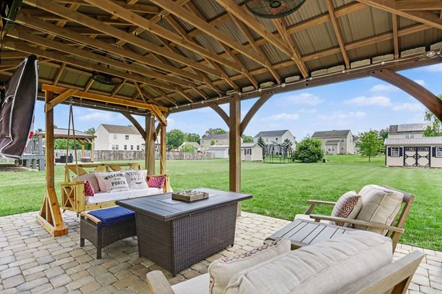 107 Lavender Hill Drive, Pataskala, OH 43062