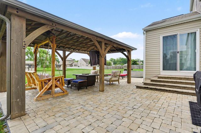 107 Lavender Hill Drive, Pataskala, OH 43062