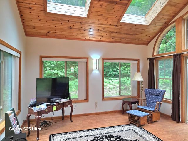 10135 Woods Road, Gladwin, MI 48624