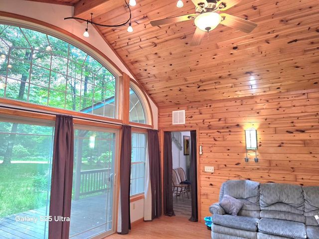 10135 Woods Road, Gladwin, MI 48624