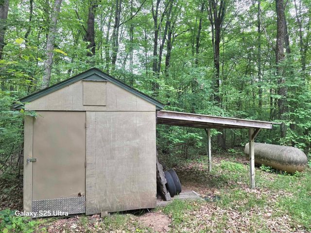 10135 Woods Road, Gladwin, MI 48624