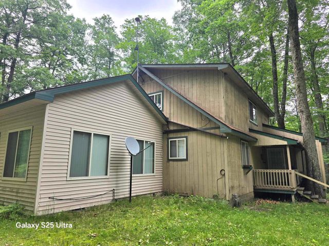 10135 Woods Road, Gladwin, MI 48624
