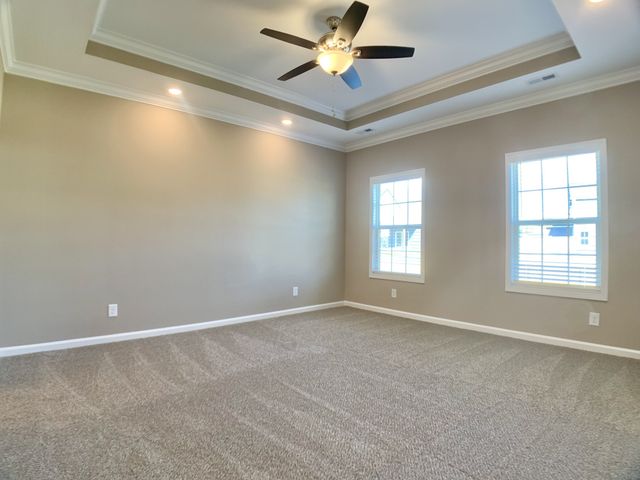 425 Ayden Ln, Clarksville, TN 37042