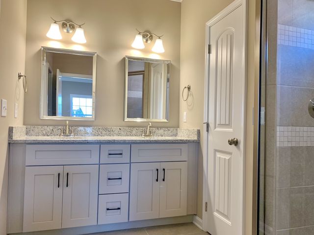 425 Ayden Ln, Clarksville, TN 37042