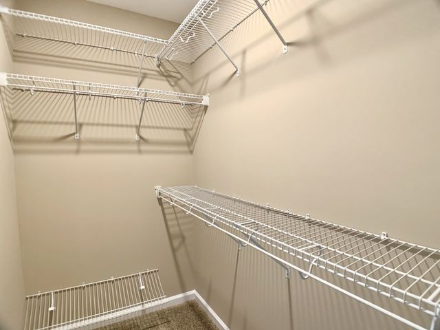 425 Ayden Ln, Clarksville, TN 37042