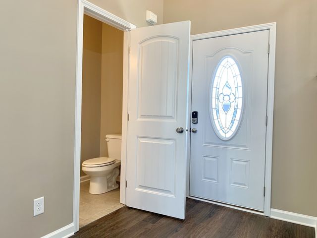 425 Ayden Ln, Clarksville, TN 37042