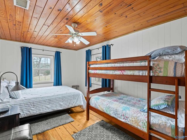 2111 Bakers Chapel Road, Guntersville, AL 35976