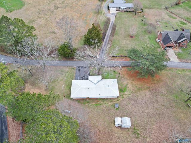 2111 Bakers Chapel Road, Guntersville, AL 35976