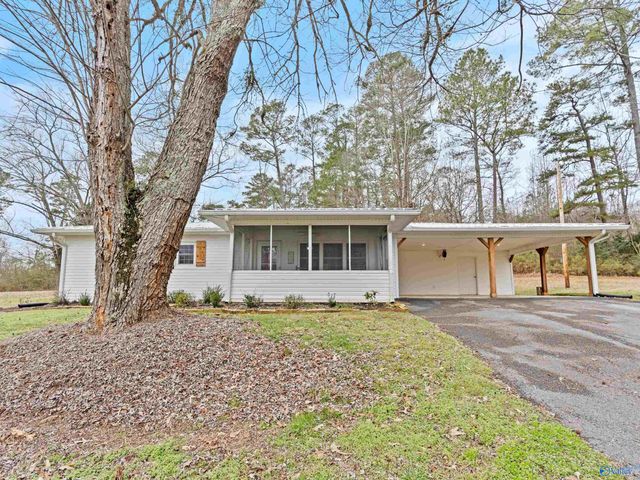 2111 Bakers Chapel Road, Guntersville, AL 35976