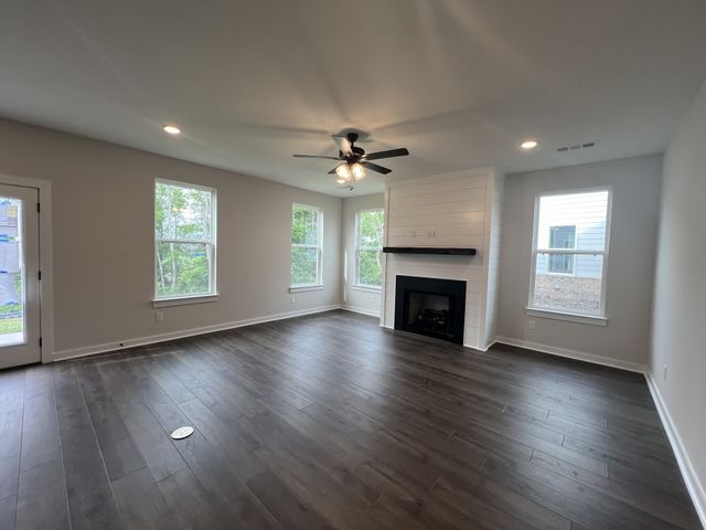 4154 Dream Beetle Loop, Rockvale, TN 37153