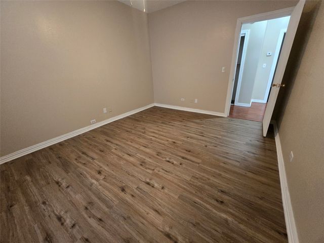 212 E 4th Street, Keene, TX 76059